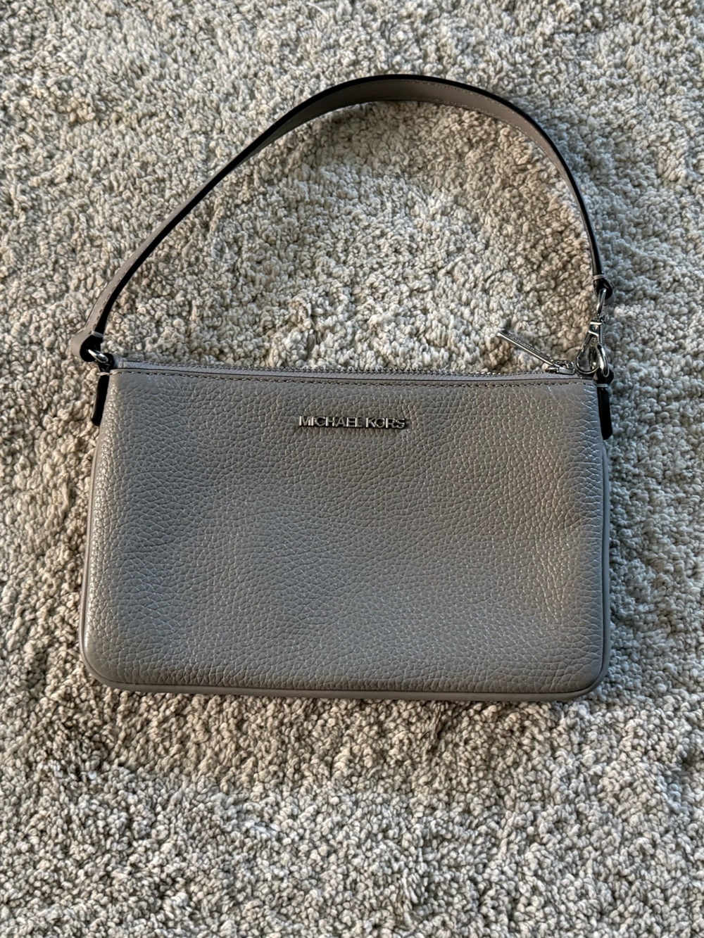 Michael Kors Jet Set Small Pebbled Leather Convertible Wristlet Pearl Gray | EUC